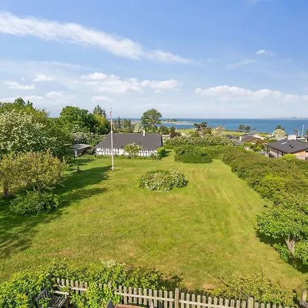 Prázdninový dům Ilkka - 220m From The Sea By Interhome